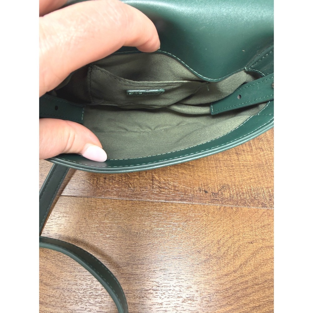 Urban Outfitters Forest Green Saddle Crossbody Bag Silver Turnlock Accent - Picture 14 of 16